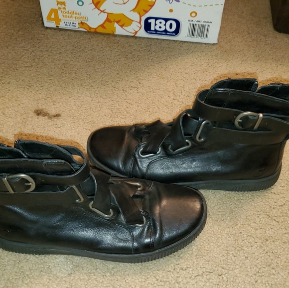born shoes - Picture 3 of 4